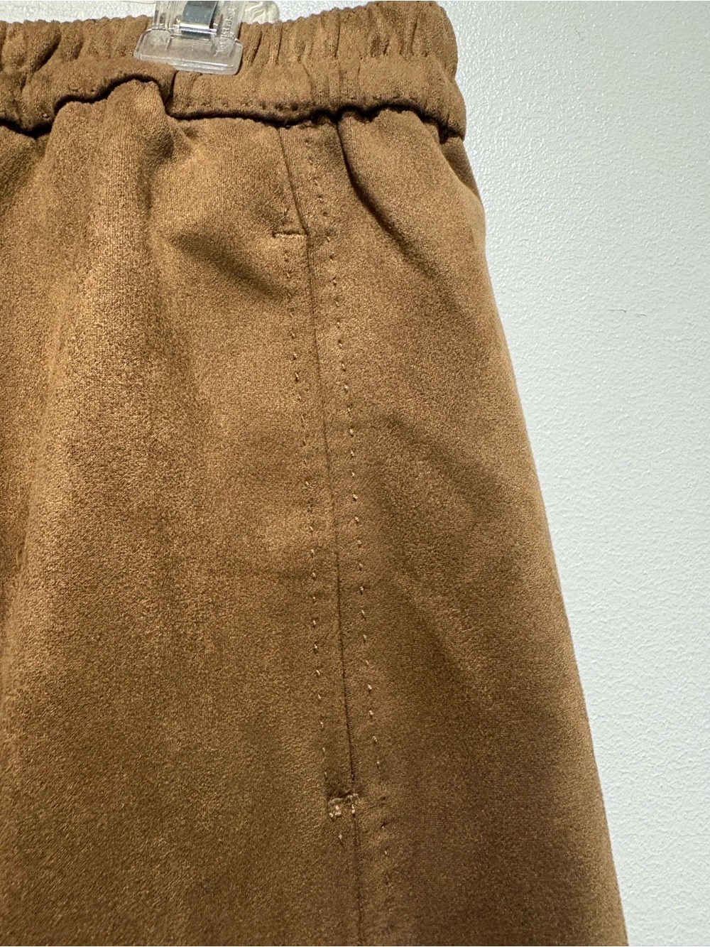 Max Studio Women's Faux Suede Elastic-Waist Pants in Warm Brown - Picture 3 of 5